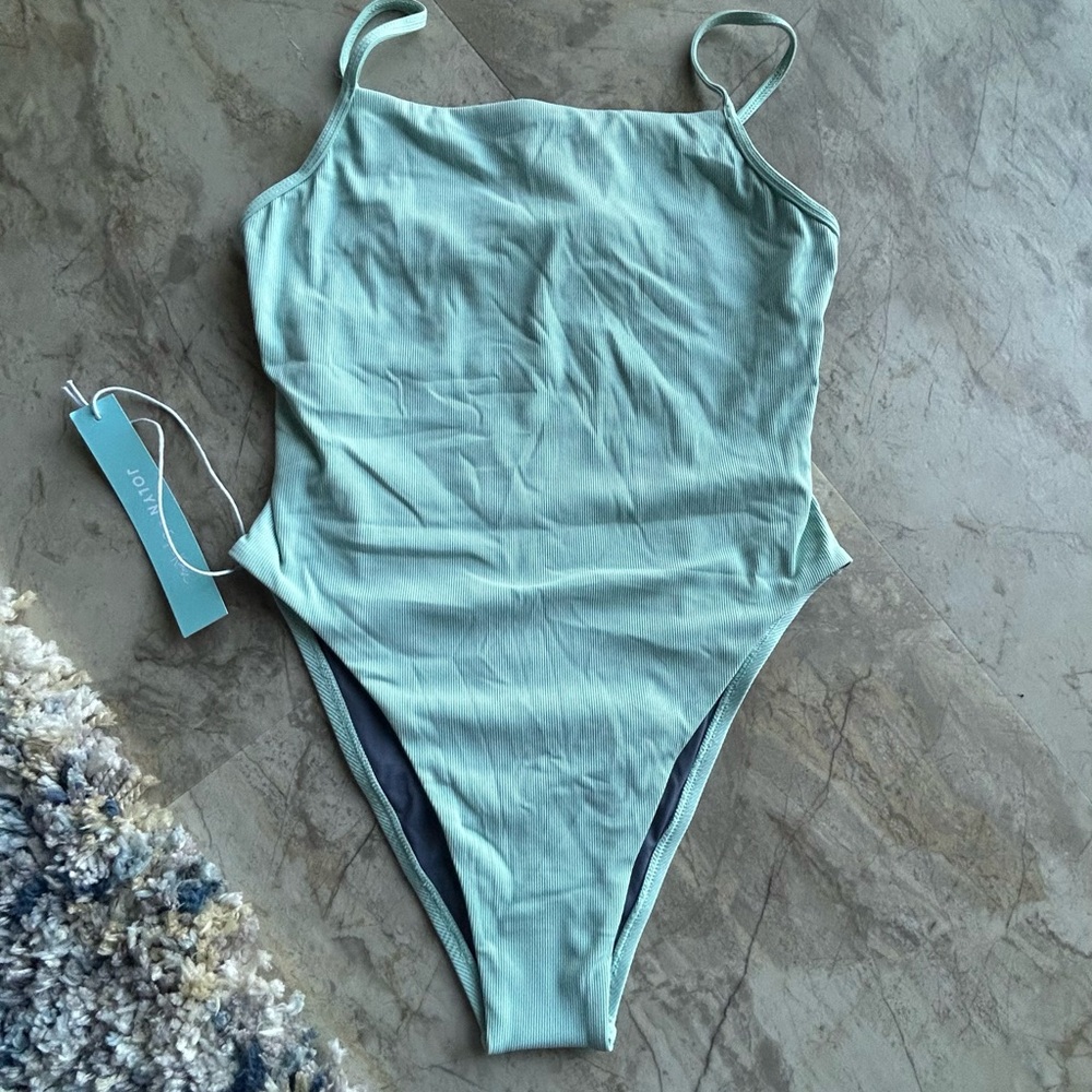 Jolyn Lia one piece